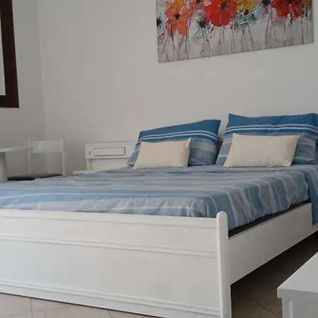 Casa Rosellina Piano Primo Apartment Cefalu